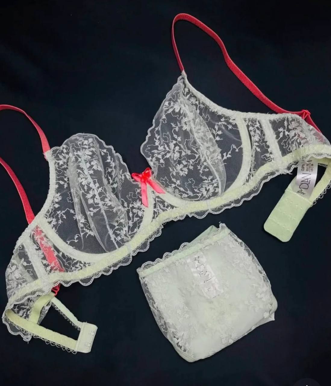 ست شورت و سوتین زنانه توری_10500010